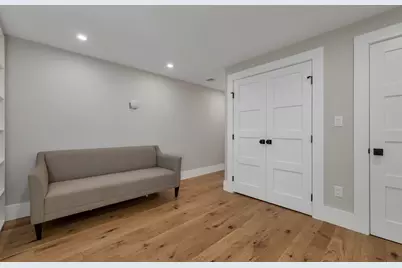 22 Harvard St, Somerville, MA 02143 - Photo 31