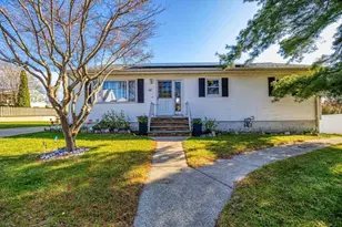 321 Embert St, Fall River, MA 02721 - Photo 25