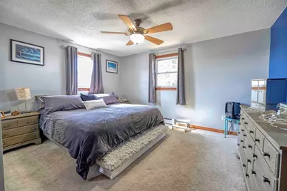 321 Embert St, Fall River, MA 02721 - Photo 9