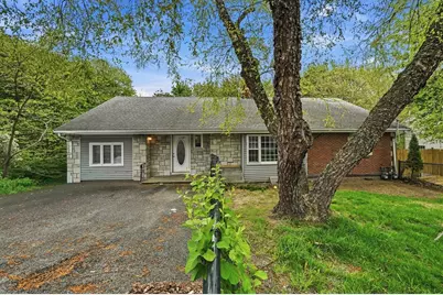 253 Lexington St, Woburn, MA 01801 - Photo 25