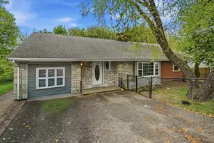 253 Lexington St, Woburn, MA 01801 - Photo 27