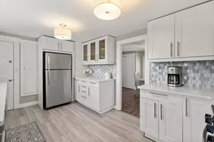 10 Trenton St, Yarmouth, MA 02673 - Photo 9