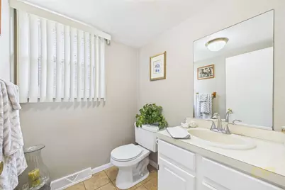 120 Lewin St #7, Fall River, MA 02720 - Photo 17