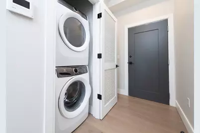 33 Ward St #4, Boston, MA 02127 - Photo 13