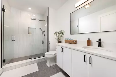 33 Ward St #4, Boston, MA 02127 - Photo 9