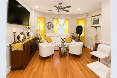 8 Torrey St, Boston, MA 02124 - Photo 5