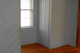 128 Pleasant St, Marblehead, MA 01945 - Photo 5