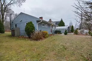 82 Lowell St, Woburn, MA 01801 - Photo 3