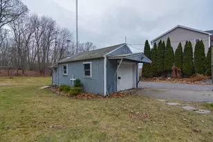 82 Lowell St, Woburn, MA 01801 - Photo 5