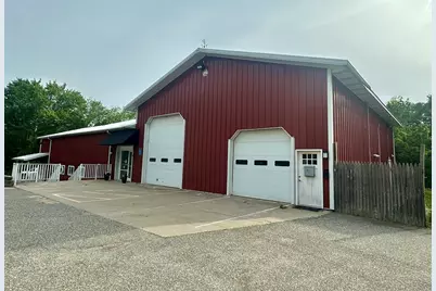 185 Miller St, Ludlow, MA 01056 - Photo 1
