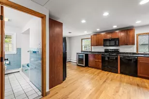 247 Lebanon St, Melrose, MA 02176 - Photo 5