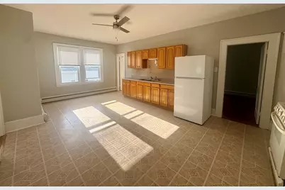 69 Brooklawn St #B, New Bedford, MA 02745 - Photo 3