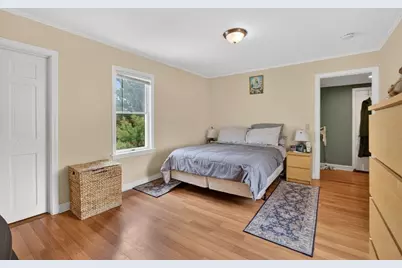 8 Essex St, Swampscott, MA 01907 - Photo 21