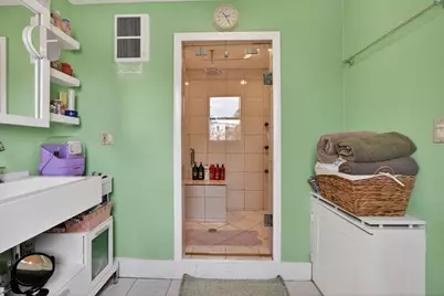 8 Essex St, Swampscott, MA 01907 - Photo 11