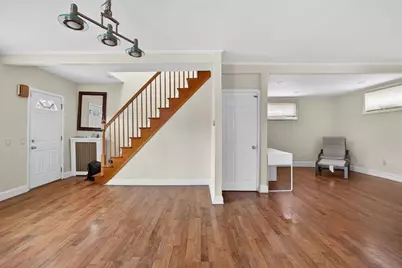 8 Essex St, Swampscott, MA 01907 - Photo 5
