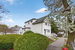 8 Essex St, Swampscott, MA 01907 - Photo 29