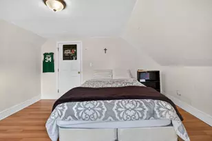 8 Essex St, Swampscott, MA 01907 - Photo 13