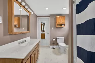 8 Essex St, Swampscott, MA 01907 - Photo 13