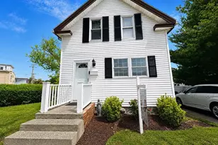 8 Essex St, Swampscott, MA 01907 - Photo 1