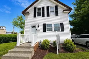 8 Essex St, Swampscott, MA 01907 - Photo 1