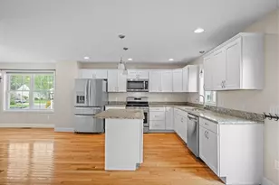 131 Pilling St, Haverhill, MA 01832 - Photo 5