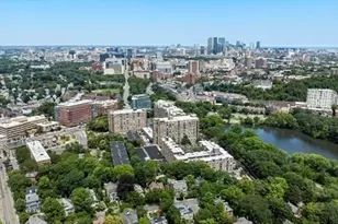 77 Pond Ave, Brookline, MA 02445 - Photo 9