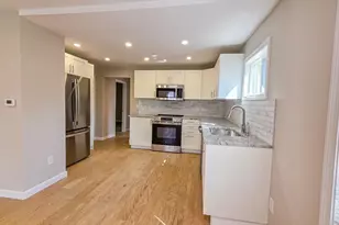 44 Vernon St, Rockland, MA 02370 - Photo 3