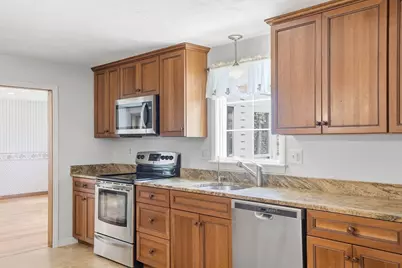 313 Plain St., Bridgewater, MA 02324 - Photo 13