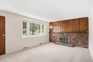 313 Plain St, Bridgewater, MA 02324 - Photo 17