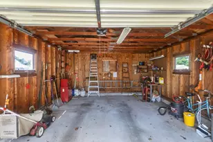 111 Woodcrest Cir, Chicopee, MA 01020 - Photo 19