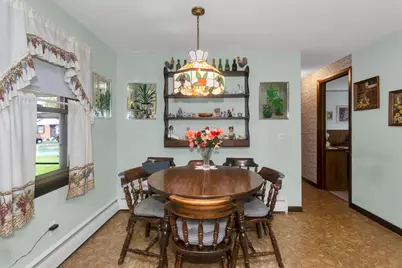 111 Woodcrest Circle, Chicopee, MA 01020 - Photo 9