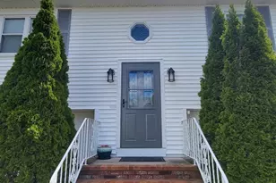 52 Alford St, New Bedford, MA 02745 - Photo 3