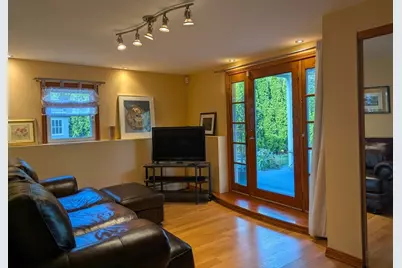 52 Alford St, New Bedford, MA 02745 - Photo 23