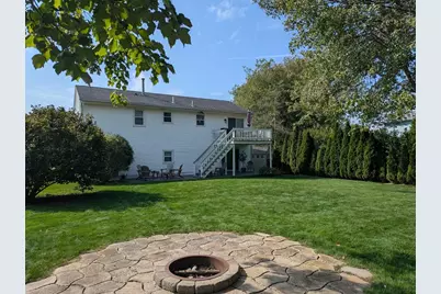 52 Alford St, New Bedford, MA 02745 - Photo 3