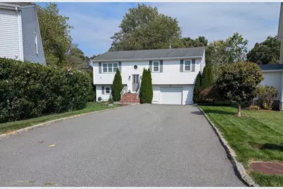 52 Alford St, New Bedford, MA 02745 - Photo 1