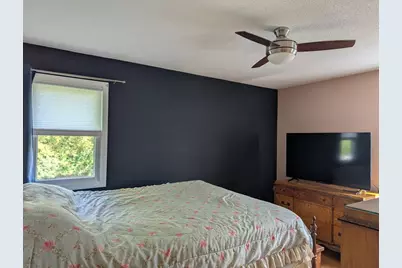 52 Alford St, New Bedford, MA 02745 - Photo 17