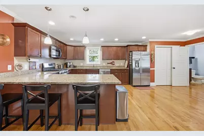 11 Hersom St. #2, Watertown, MA 02472 - Photo 9