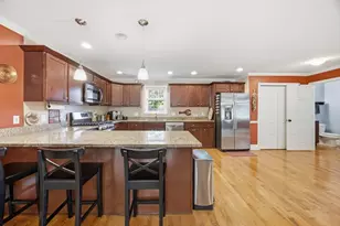 11 Hersom St, Watertown, MA 02472 - Photo 9