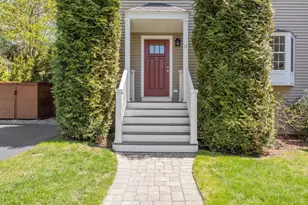 11 Hersom St, Watertown, MA 02472 - Photo 3