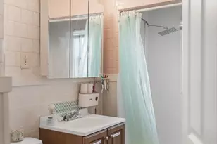 25 Almont Ave, Worcester, MA 01604 - Photo 9