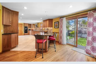 7 Patti Rd, Beverly, MA 01915 - Photo 3