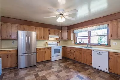 115 West St, Hadley, MA 01035 - Photo 17