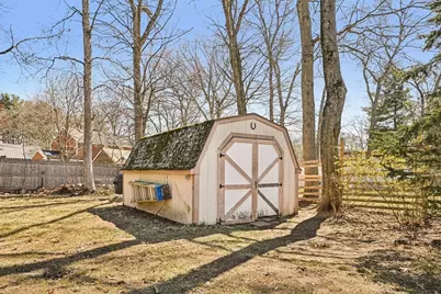5 Crestwood Ave, Plainville, MA 02762 - Photo 27