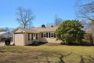 5 Crestwood Ave, Plainville, MA 02762 - Photo 25