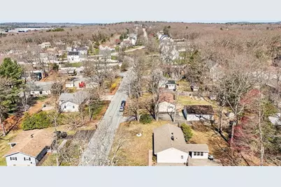 5 Crestwood Ave, Plainville, MA 02762 - Photo 23