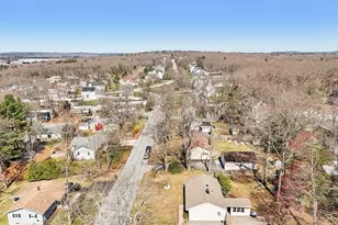 5 Crestwood Ave, Plainville, MA 02762 - Photo 23