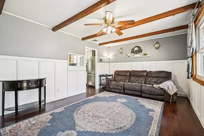5 Crestwood Ave, Plainville, MA 02762 - Photo 7