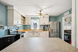 5 Crestwood Ave, Plainville, MA 02762 - Photo 5
