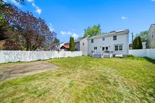 84 Wheeler Ave, Springfield, MA 01118 - Photo 11