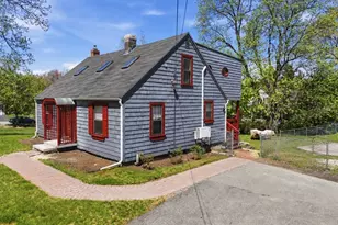 609 Willard St, Leominster, MA 01453 - Photo 1